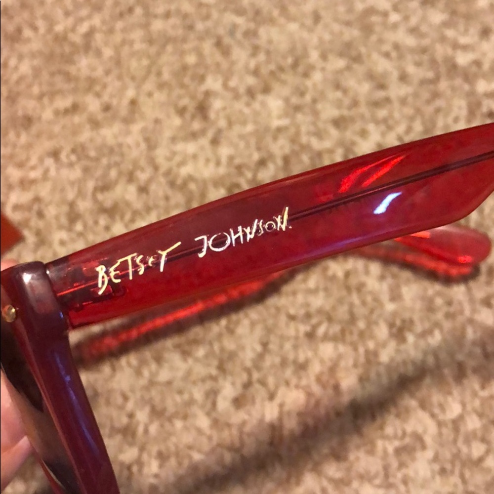 Betsey Johnson Sunglasses ☀️